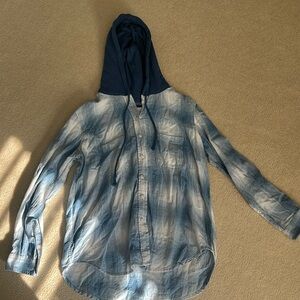 Women’s American Eagle Flannel with hood
